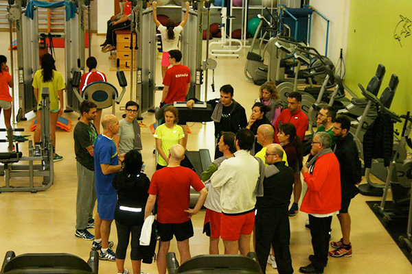 Los participantes del programa también serán entrenados con la misma metodología que los deportistas del CAR de Sant Cugat, aunque con el foco puesto en la dirección de alto rendimiento.