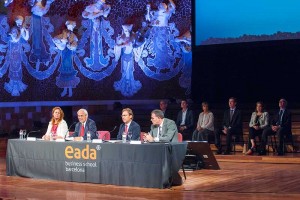 El presidente del Patronato de la Fundación EADA, David Parcerisas, insistió en el compromiso de la institución por inculcar en los futuros directivos los valores de igualdad, solidaridad, respeto por la diversidad y la sostenibilidad.